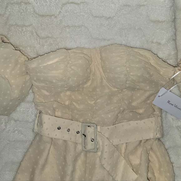 NWT Hope's "Tell me Everything" beige romper - Picture 2 of 8